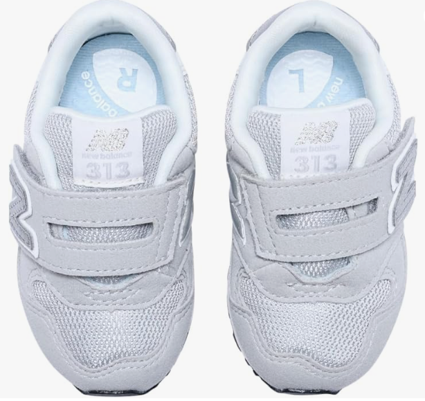 313はベルトにNewbalanceの文字なし