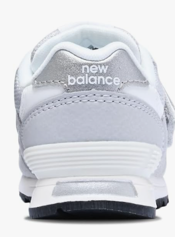 313は「Newbalance」表記